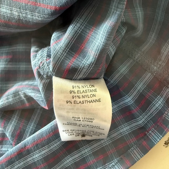 Travis Mathew Navy Blue & Red Plaid Nylon Stretch Casual Button Up Shirt LARGE - Picture 7 of 7